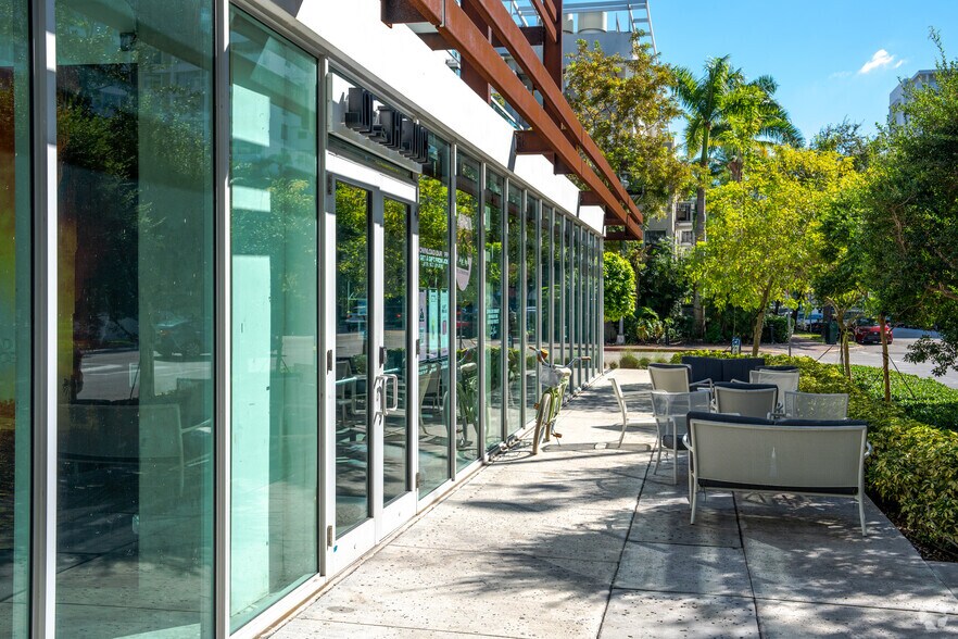 More Photos Of 1215 West Ave, Miami Beach Hotel For Lease