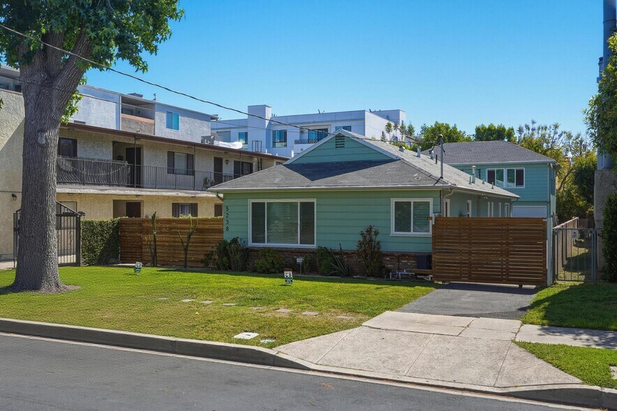 More Photos Of 5236 Bellingham Ave, Valley Village Apartments For Sale