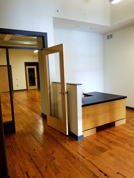 More Photos Of 325 Brown St, Petersburg Apartments For Lease