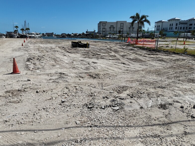 More Photos Of 1100 Main St, Fort Myers Land For Sale