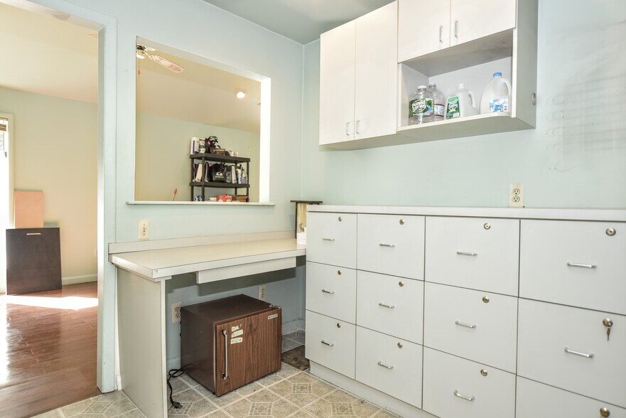 More Photos Of 276 State Rt.94, Vernon Medical For Sale