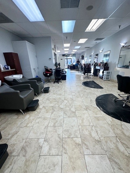 More Photos Of 140-246 Congress Ave, Boynton Beach Freestanding For Lease