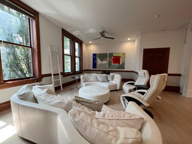 More Photos Of 22 Campbell Ave SE, Roanoke Storefront Retail Residential For Sale