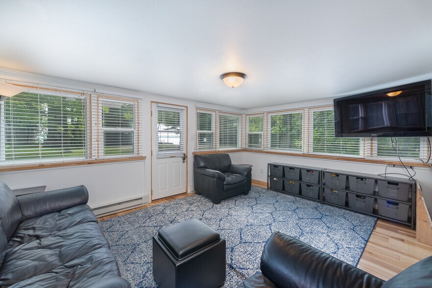 More Photos Of E3220 and E3218 State Highway M 28, Au Train Specialty For Sale