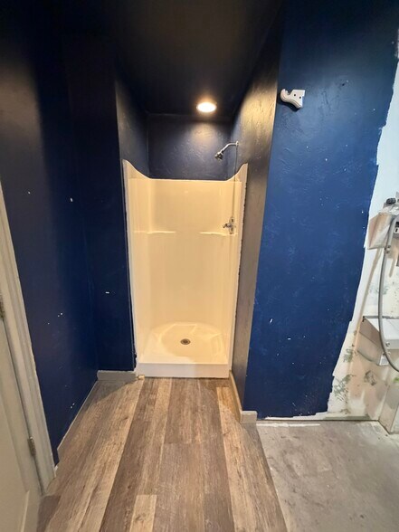 More Photos Of W5037 Amy Ave, Kaukauna Service For Lease