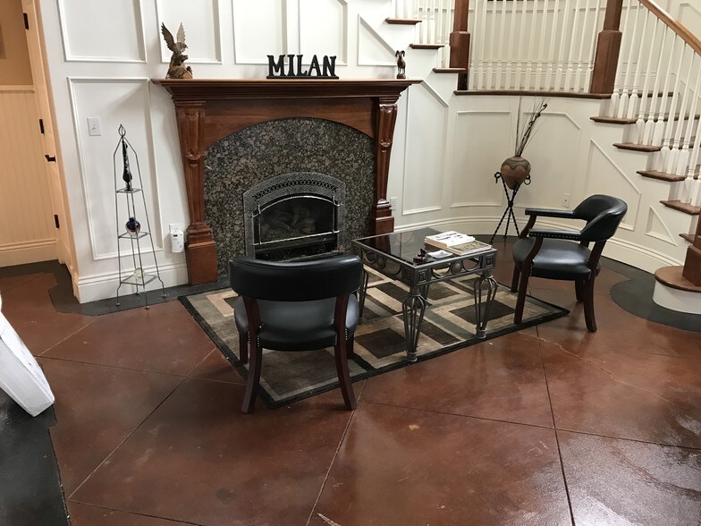 More Photos Of 428 N Curry St, Tehachapi Light Manufacturing For Sale