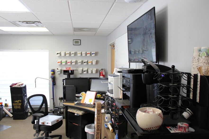 More Photos Of 7801 Corporate Blvd, Plain City Industrial For Sale