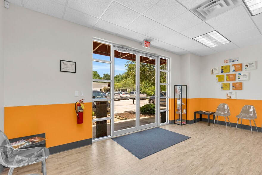 More Photos Of 6707 Sterling Ridge Dr, The Woodlands Medical For Lease