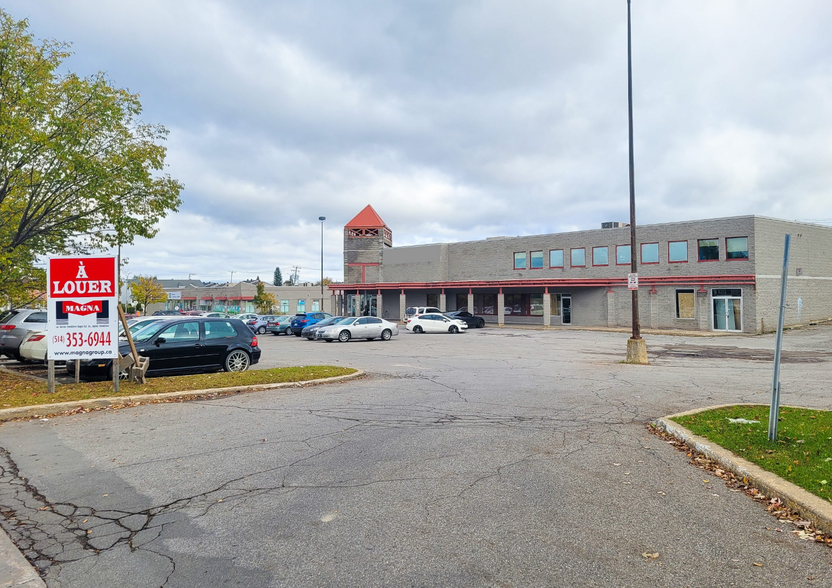 Primary Photo Of 6215-6247 Boul Des Laurentides, Laval General Retail For Lease