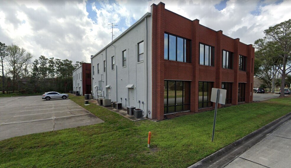 More Photos Of 209 N Moss Rd, Winter Springs Unknown For Lease