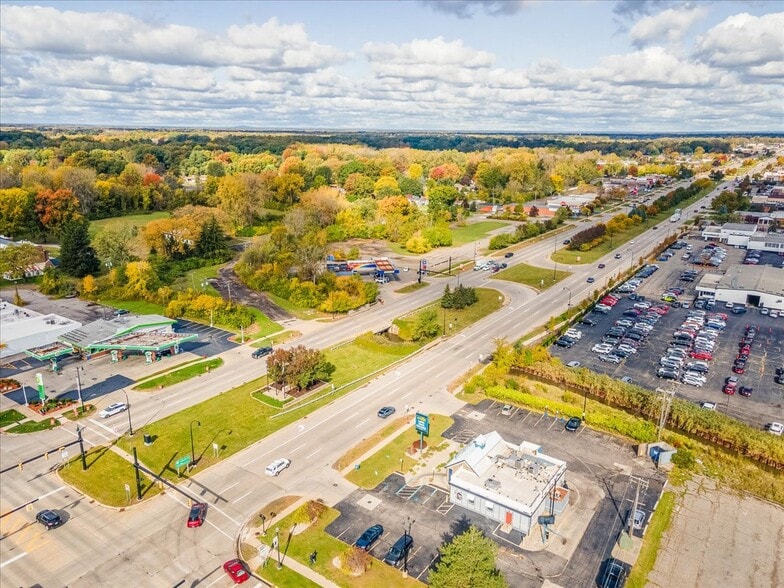 More Photos Of 23925 Goddard Rd, Taylor Bar For Sale