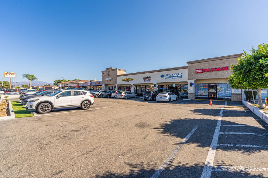 More Photos Of 410-420 E 1st St, Tustin Storefront For Sale