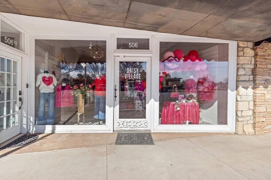 More Photos Of 506 Flynn St, Alva Storefront Retail Residential For Sale