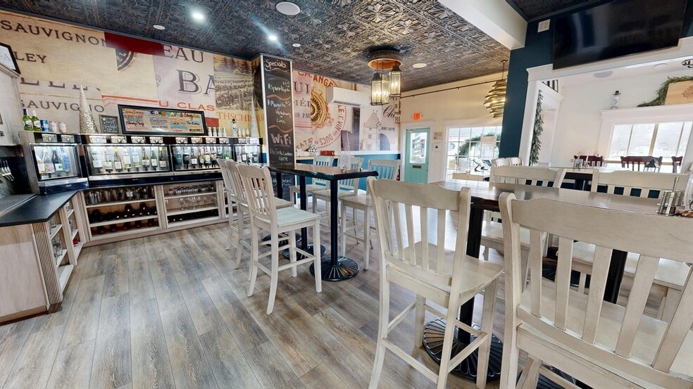 More Photos Of 310 N Talbot St, Saint Michaels Flex For Lease