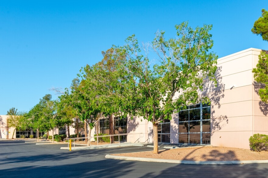 More Photos Of 9960 Covington Cross Dr, Las Vegas Office For Sale