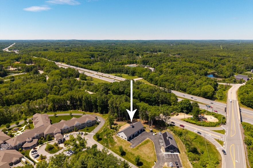 More Photos Of 300 Exeter Rd, Hampton Industrial For Lease