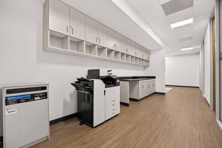 More Photos Of 9800 Richmond Ave, Houston Office For Lease