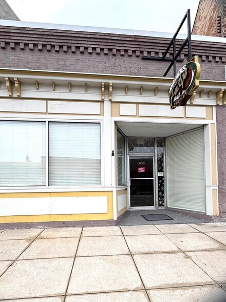 More Photos Of 335 River St, Manistee Storefront For Sale