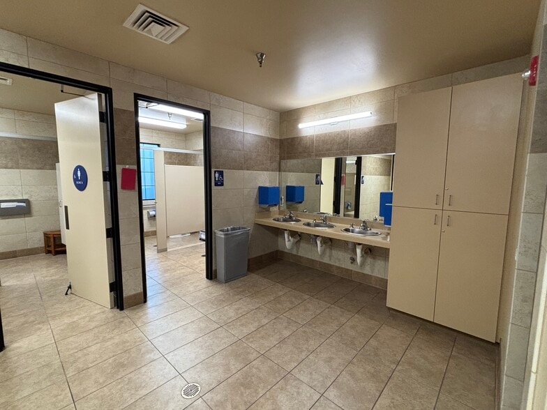 More Photos Of 4203 Buena Vista Rd, Bakersfield Daycare Center For Sale