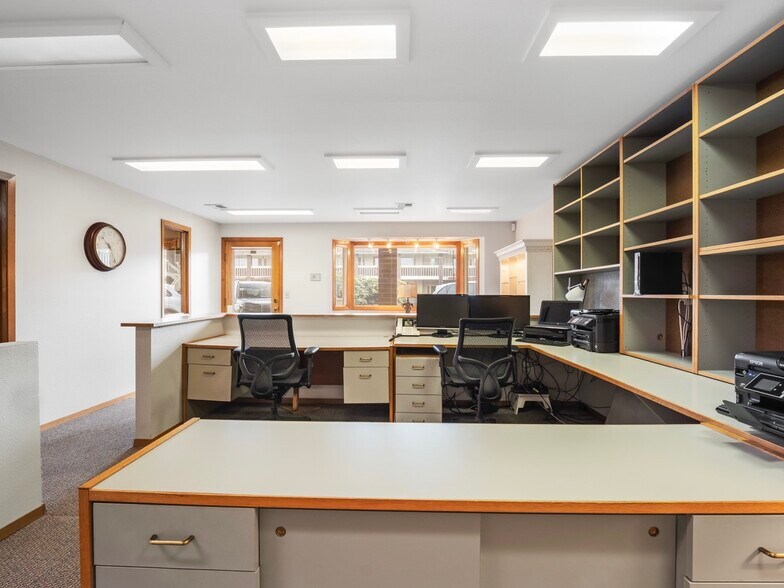 More Photos Of 6314 19th St W, Fircrest Office For Sale