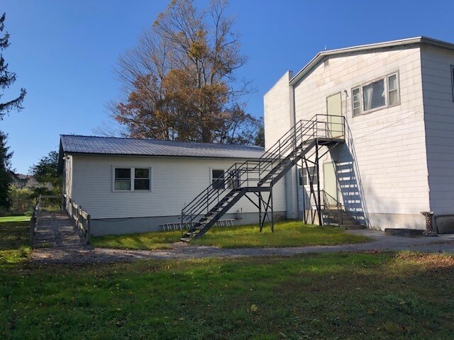 More Photos Of 8196 Green Rd, Hubbardsville Apartments For Sale