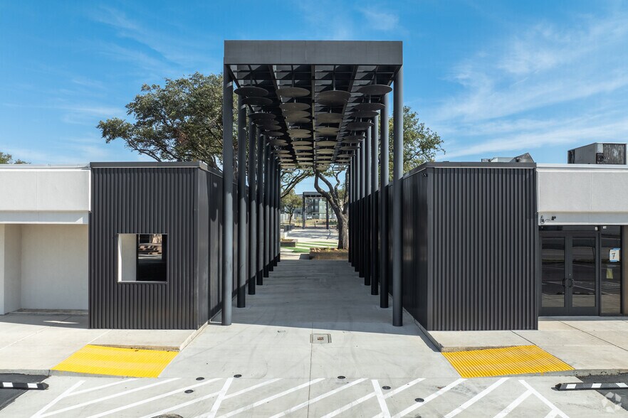 More Photos Of 13755 Lyndon B Johnson Freeway, Garland General Retail For Sale