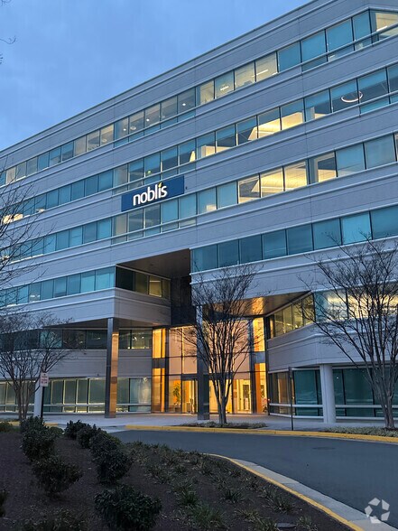 More Photos Of 2002 Edmund Halley Dr, Reston Office For Lease