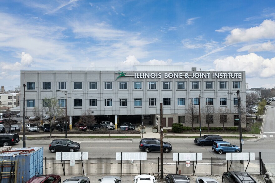 More Photos Of 2923 N California Ave, Chicago Medical For Lease