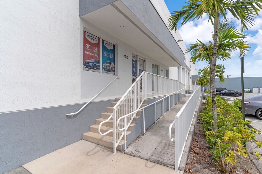 More Photos Of 7900-7930 NW 71st St, Miami Warehouse For Lease