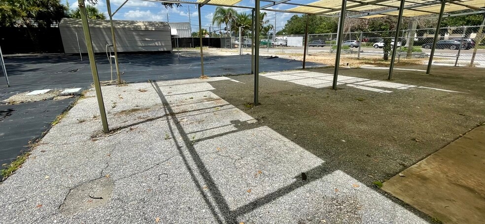 More Photos Of 5589 Lake Howell Rd, Winter Park Land For Lease