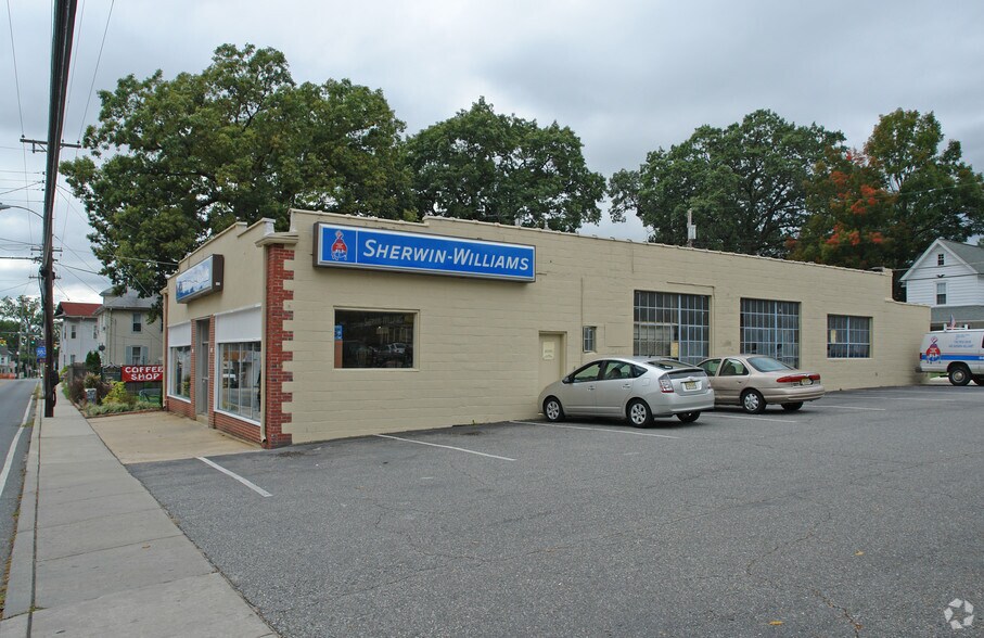 More Photos Of 34 E Holly Ave, Pitman Freestanding For Sale