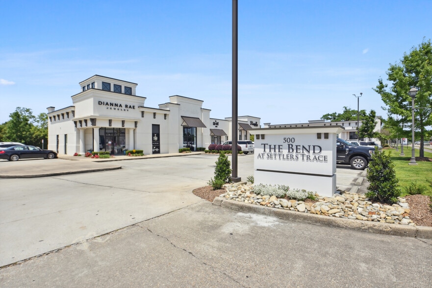 Primary Photo Of 500 Settlers Trace Blvd, Lafayette Storefront Retail Office For Lease