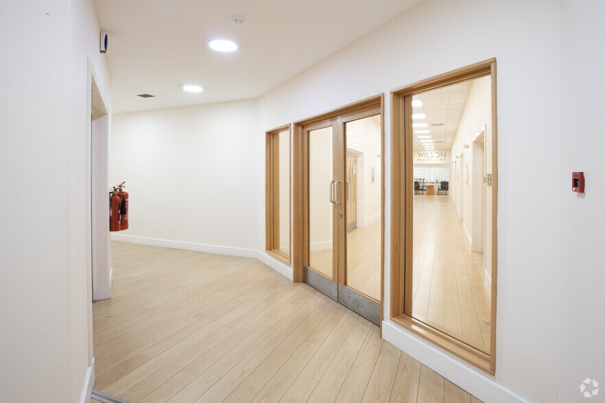 More Photos Of 1 Queen Elizabeth Av, Glasgow Office Residential For Lease