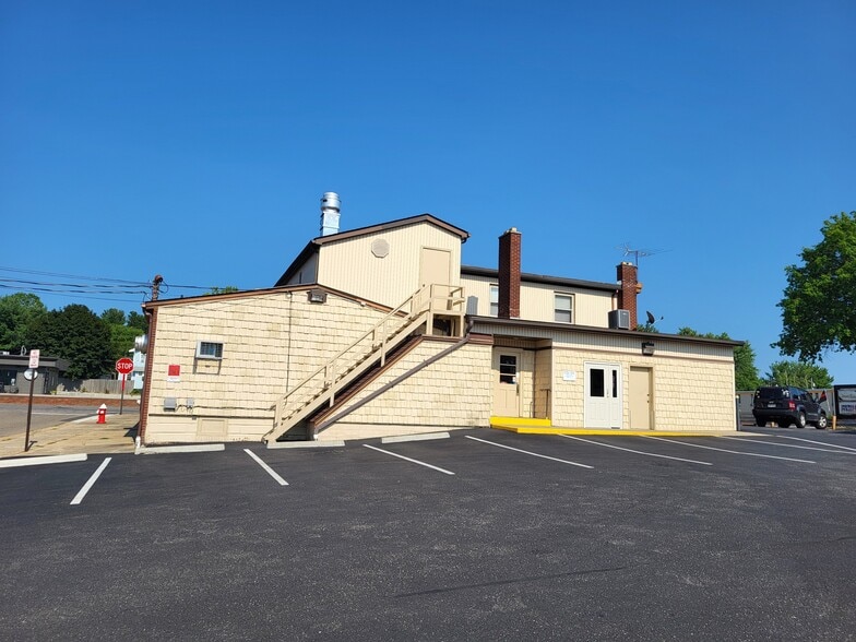 More Photos Of 531-533 N Main St, Canton Storefront Retail Residential For Sale