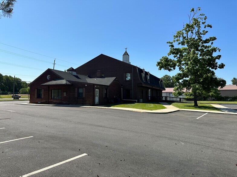 More Photos Of 281 State Route 79 N, Morganville Medical For Sale