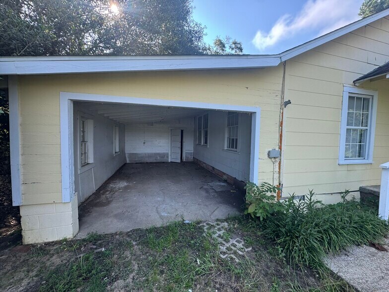 More Photos Of 11150 Highway 97, Century Land For Sale