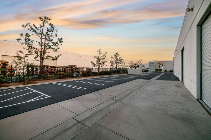 More Photos Of 6690 Doolittle Ave, Riverside Warehouse For Sale