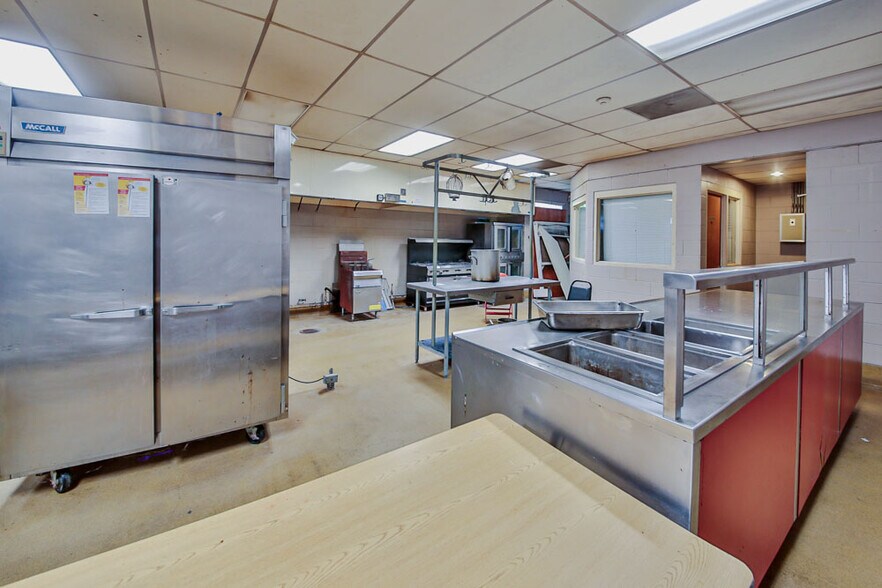 More Photos Of 805 Cleburne, West Helena Self Storage For Sale