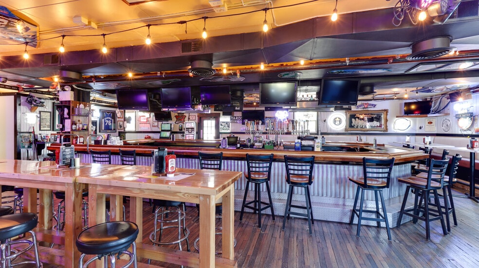 More Photos Of 744 Main St, Lumberton Bar For Sale