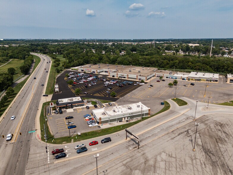 More Photos Of 8301-8349 Indianapolis Blvd, Highland Unknown For Lease