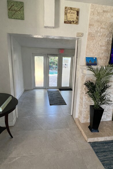 More Photos Of 545 Ne 23rd St, Wilton Manors Rehabilitation Center For Lease