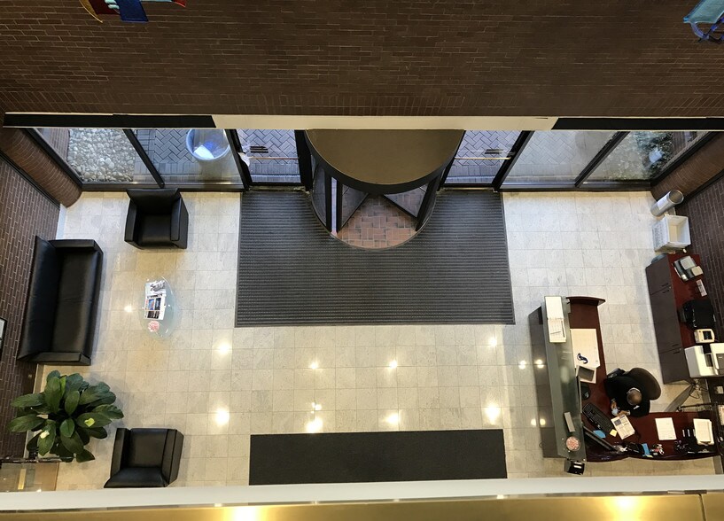 More Photos Of 4600 Forbes Blvd, Lanham Office For Sale