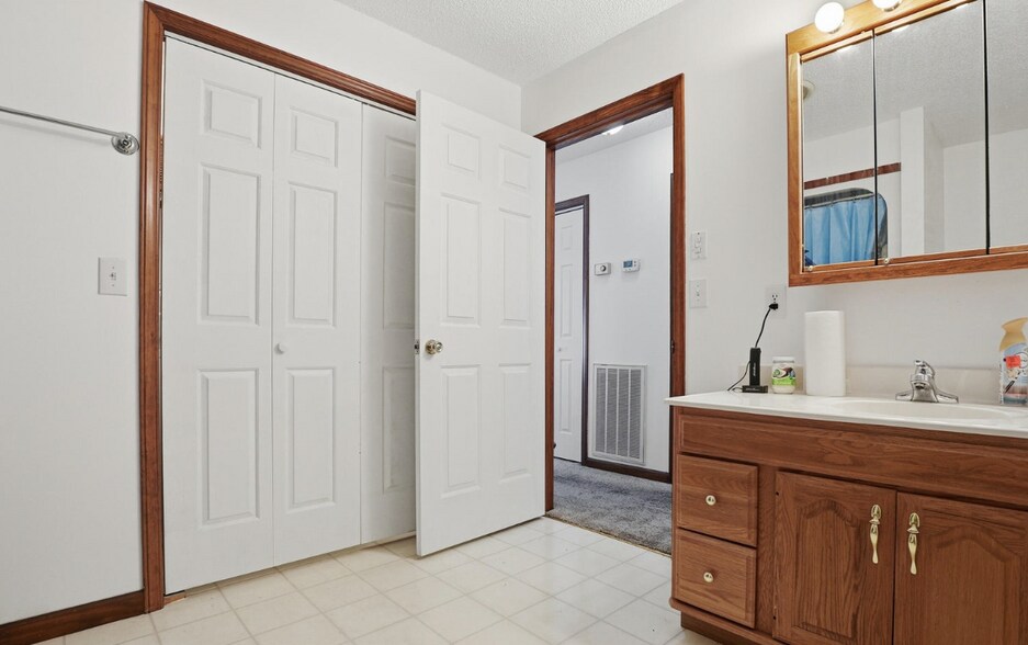 More Photos Of 528 W Main St, Wise Storefront For Sale