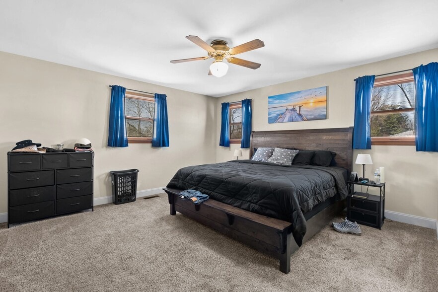 More Photos Of 309 Lynwood Ave, Jenkintown Warehouse For Sale