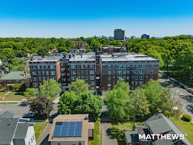 More Photos Of 691 Elizabeth Ave, Newark Apartments For Sale