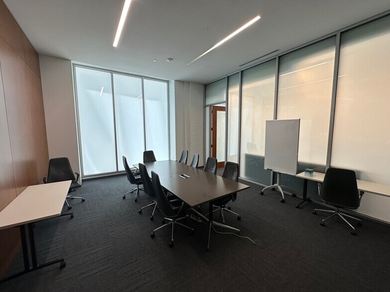 More Photos Of 150 Peabody Pl, Memphis Office For Lease