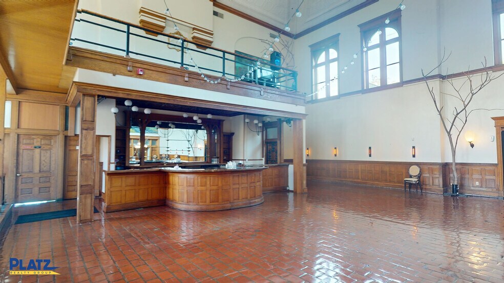 More Photos Of 530 Mahoning Ave, Youngstown Restaurant For Sale