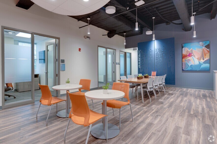 More Photos Of 245 Riverside Ave, Jacksonville Coworking Space
