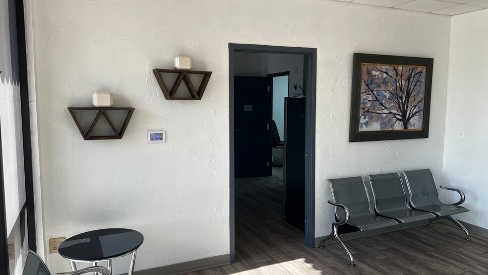 More Photos Of 4301 Saturn Rd, Garland Unknown For Lease