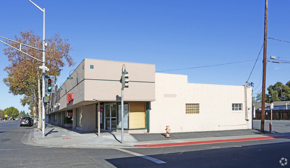 More Photos Of 3731-3775 El Camino Real, Palo Alto Unknown For Lease